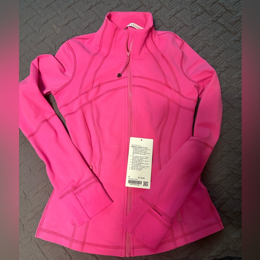 Lululemon Define Jacket Lion size 6 Sonic Pink